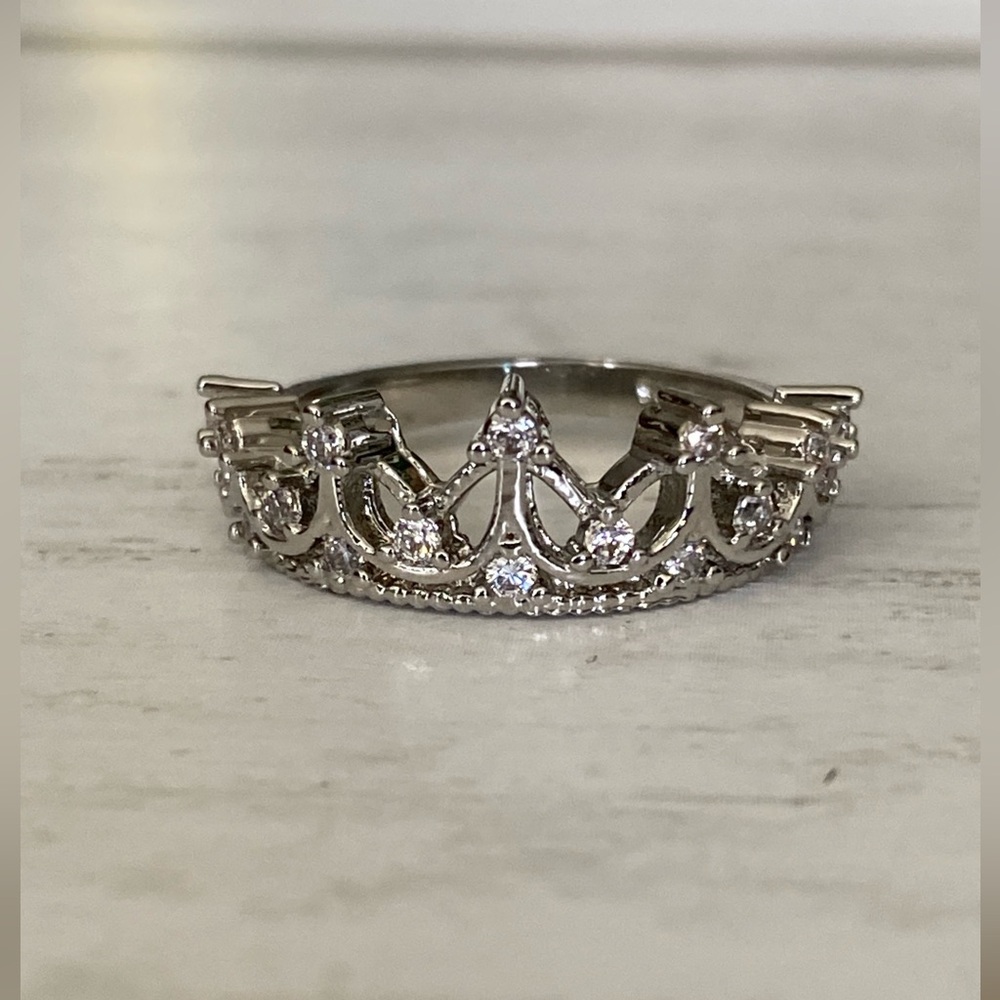 Silver Tone Tiara Crown Ring Size 7
